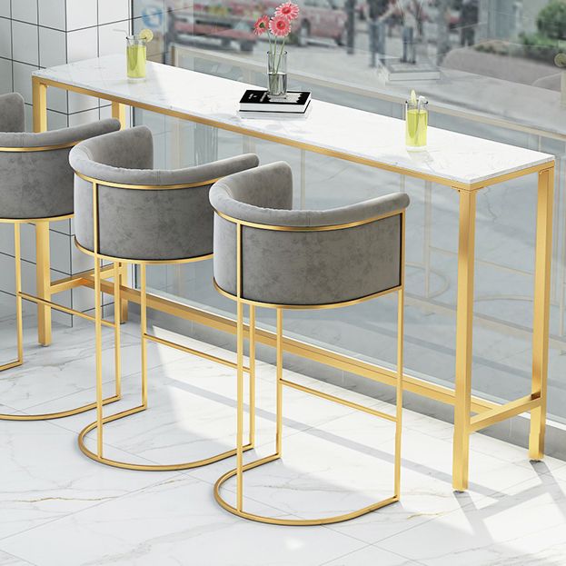 White Stone Bar Table Traditional Luxury Bar Table with Gold Base Clearhalo 'Bar Furniture' 'Bar Tables' 'bar_tables' 'furn' 'furn_bar_tables' 'Furniture' 'furniture_bar_tables' 'Kitchen & Dining Furniture' 1200x1200_f1753f97-b87f-40fe-8ad3-0119e85f728f