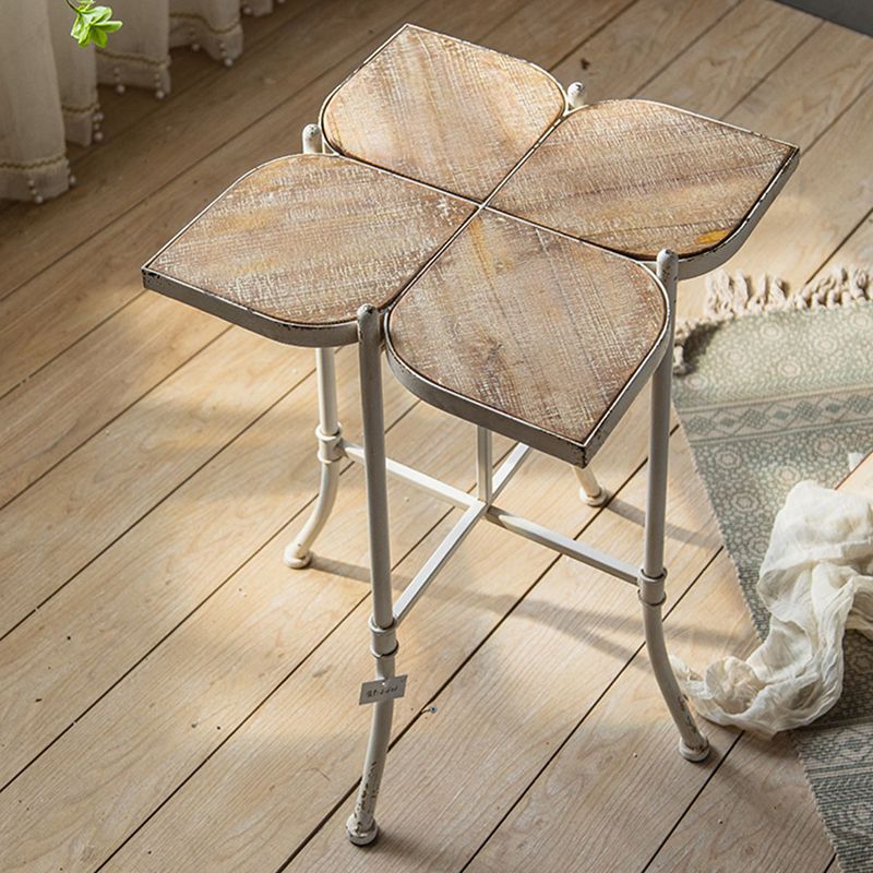 Mesa de madera de madera sólida Mesa lateral angustiada del país francés en marrón