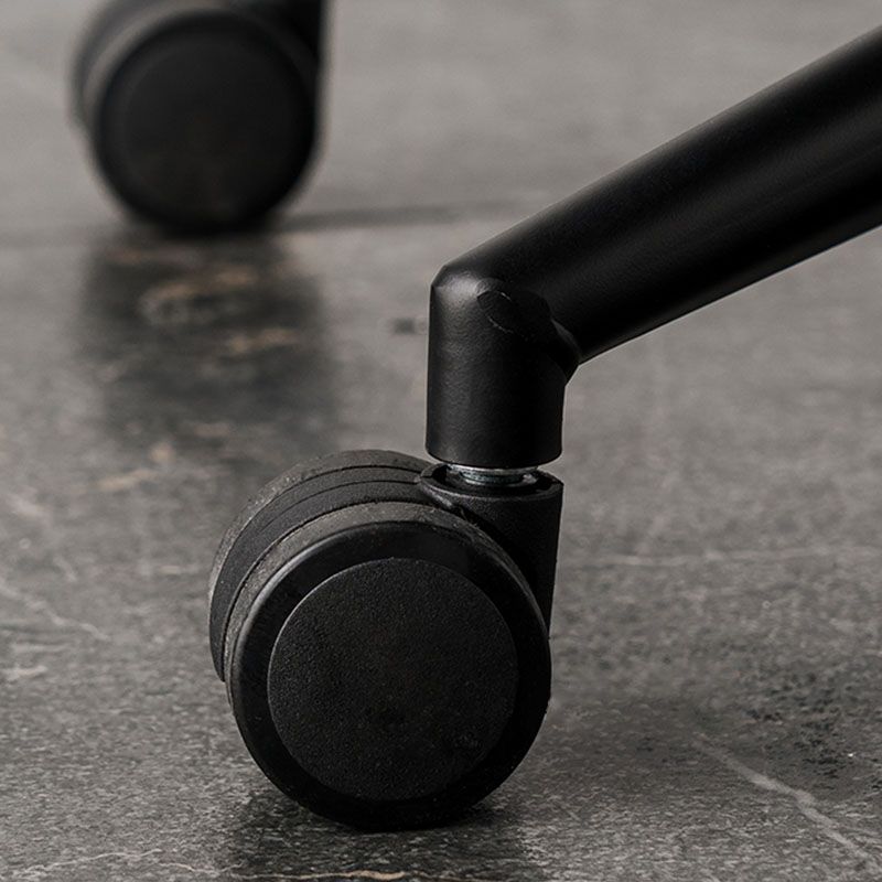 Les roues de chaise de bureau à armes fixes contemporaines comprenaient une chaise de conférence pour le bureau