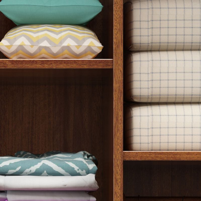 Braune Walnuss -Massivholzgarderobe Traditioneller freistehender Kleiderschrank Armoire