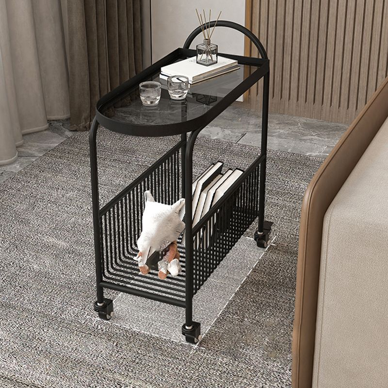 Table d'appoint en métal et en verre