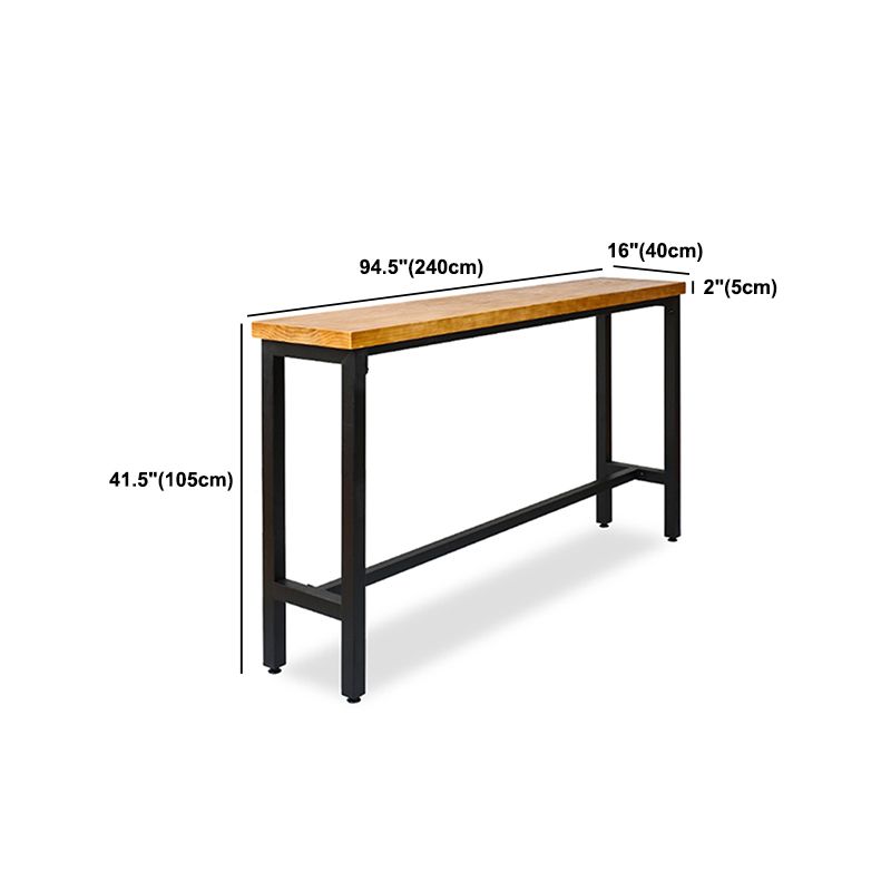 Tavolo da bar in legno a pino a pino a pino a pino in legno a pino.