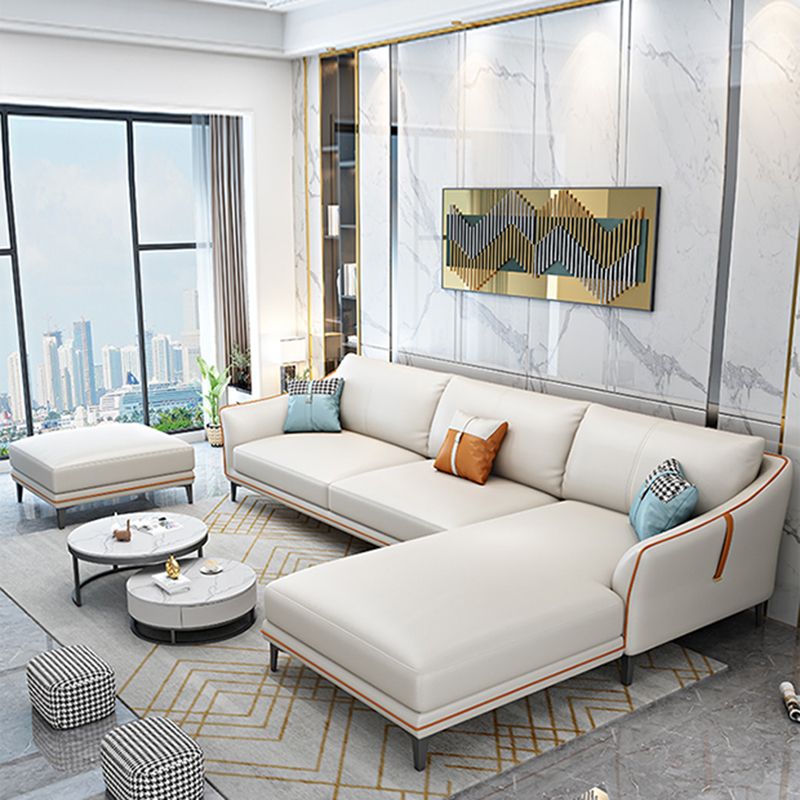 Divano braccio inclinato in pelle moderna di metà secolo con cuscini con cuscini