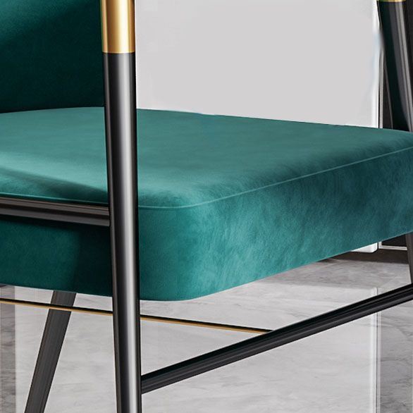 Sedia da pranzo in velluto in stile nordico sedie da pranzo in metallo per uso del ristorante