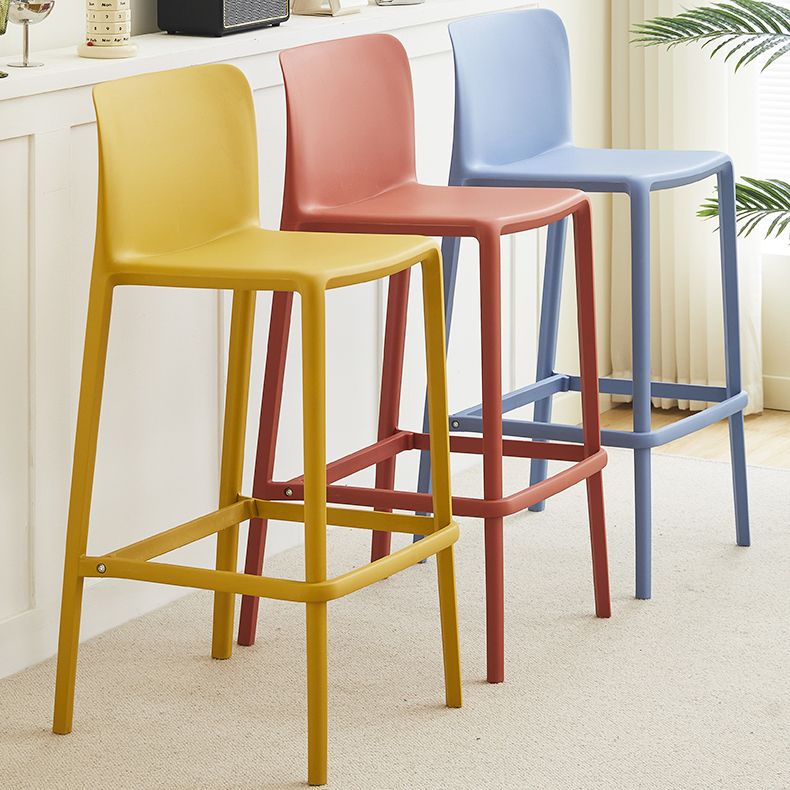 Sgabelli da pranzo in plastica senza braccio sgabelli da bar posteriore con poggiapiedi