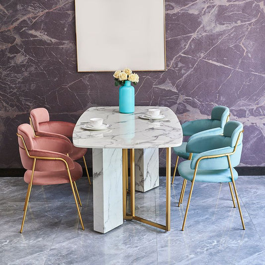 Silla de brazo tapizada glamorosa de terciopelo silla de comedor abierta con patas doradas