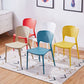 Chaise de salle à manger en plastique moderne meubles côté salle à manger arrière en finition mate pour intérieur
