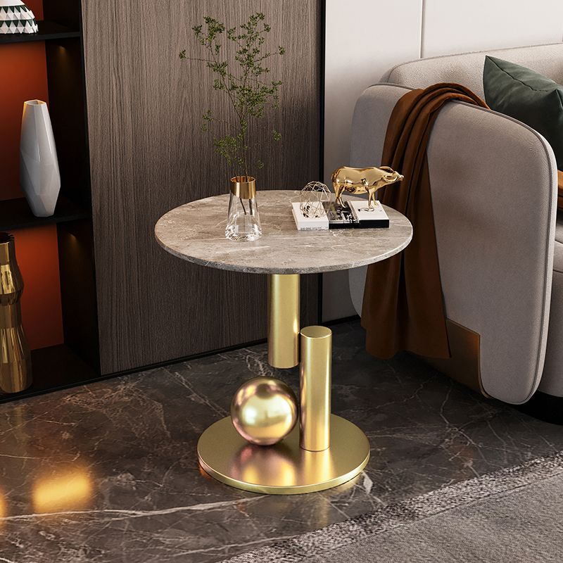 Contemporary Style Round Side Table Novelty End Table with Metal Base Clearhalo 'Coffee & Accent Tables' 'End & Side Tables' 'end_side_table' 'end_side_tables' 'furn' 'furn_end_side_tables' 'Furniture' 'furniture_end_side_table' 'Living Room Furniture' 1200x1200_f2d11e61-344d-4191-8454-54ac548a5daf