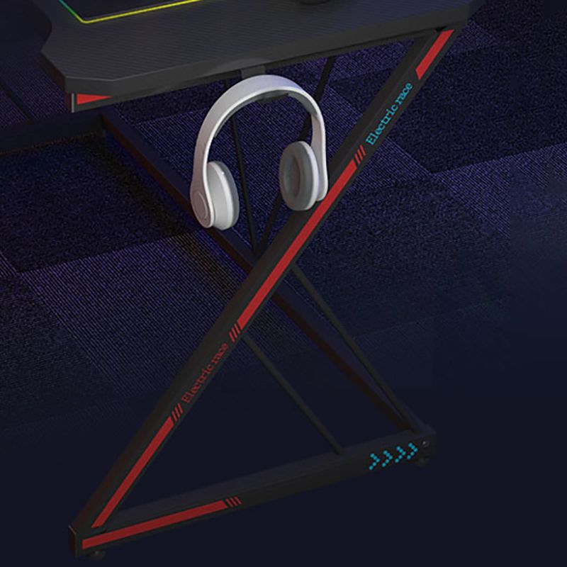 Escritorio de dormitorio de color negro con mesa de acero