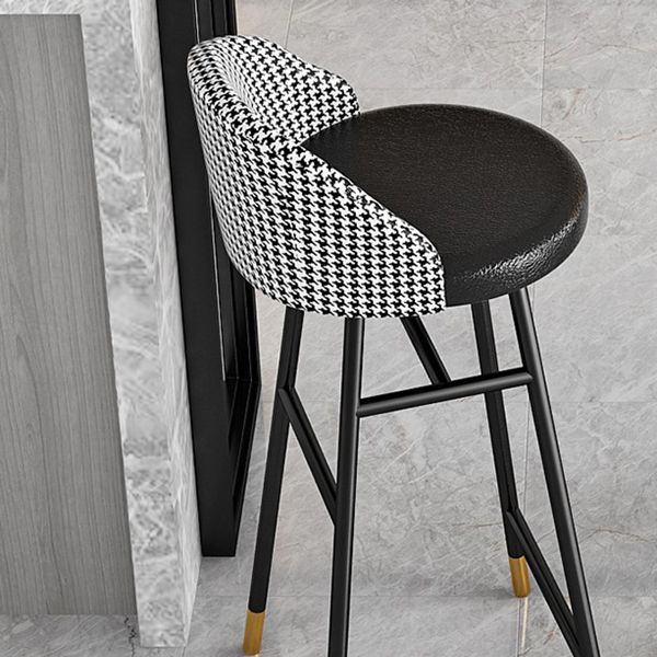 Sgabelli da bar imbottiti da bar in metallo industriale con gambe nere