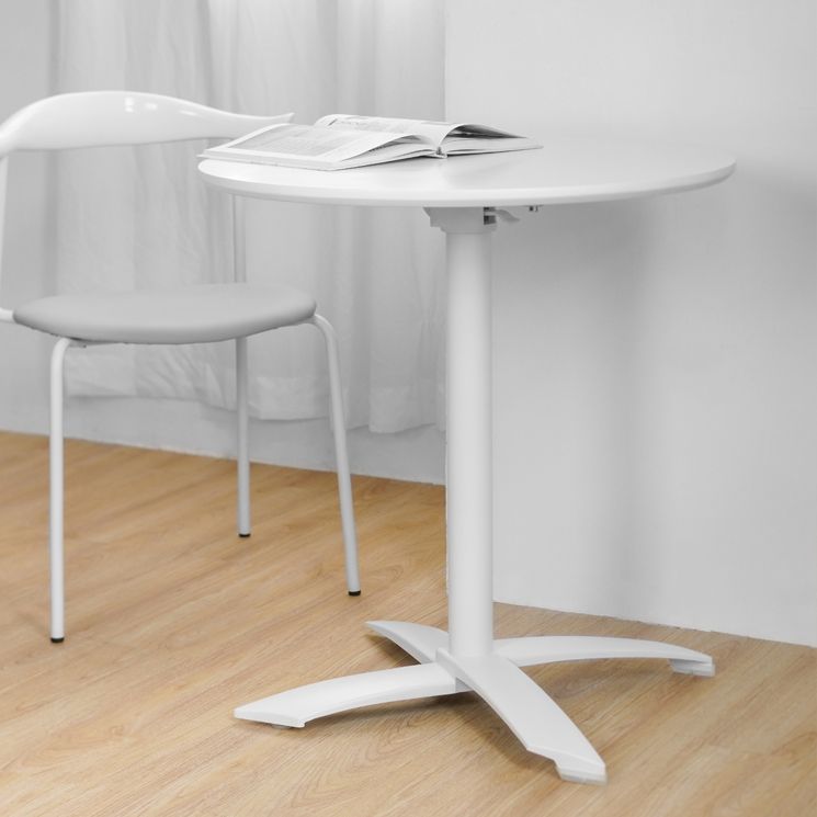 Round Solid Wood Dining Table Simplicity Style Dining Room Collection for Indoor Clearhalo ' dining_table' 'Dining Tables & Seating' 'Dining Tables' 'furn' 'furn_dining_table' 'Furniture' 'furniture_dining_table' 'Kitchen & Dining Furniture' 'kitchen&dining_furn' 'kitchen' 'kitchen_dining_table' 1200x1200_f36b0a92-aa6d-4efc-831d-c1db94e76832