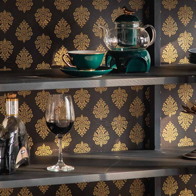 Traditional Curio Cabinet Solid Wood Glass Doors Display Stand Clearhalo 'Display & China Cabinets' 'display_china_cabinets' 'furn' 'furn_display_china_cabinets' 'Furniture' 'Kitchen & Dining Furniture' 1200x1200_f3c47525-bdd4-41a8-92fd-318d76dfe1e7