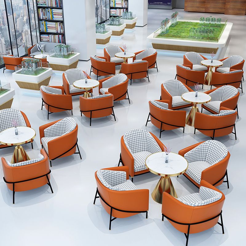 Metal Traditional Luxury Round Table Marble Top Table for Kitchen Clearhalo ' dining_table' 'Dining Tables & Seating' 'Dining Tables' 'furn' 'furn_dining_table' 'Furniture' 'furniture_dining_table' 'Kitchen & Dining Furniture' 'kitchen&dining_furn' 'kitchen' 'kitchen_dining_table' 1200x1200_f3d4f9e5-daeb-4c63-b31e-2a63e32c3349