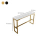 Bistrotisch im Industriestil mit Steinplatte und Metallsockel
