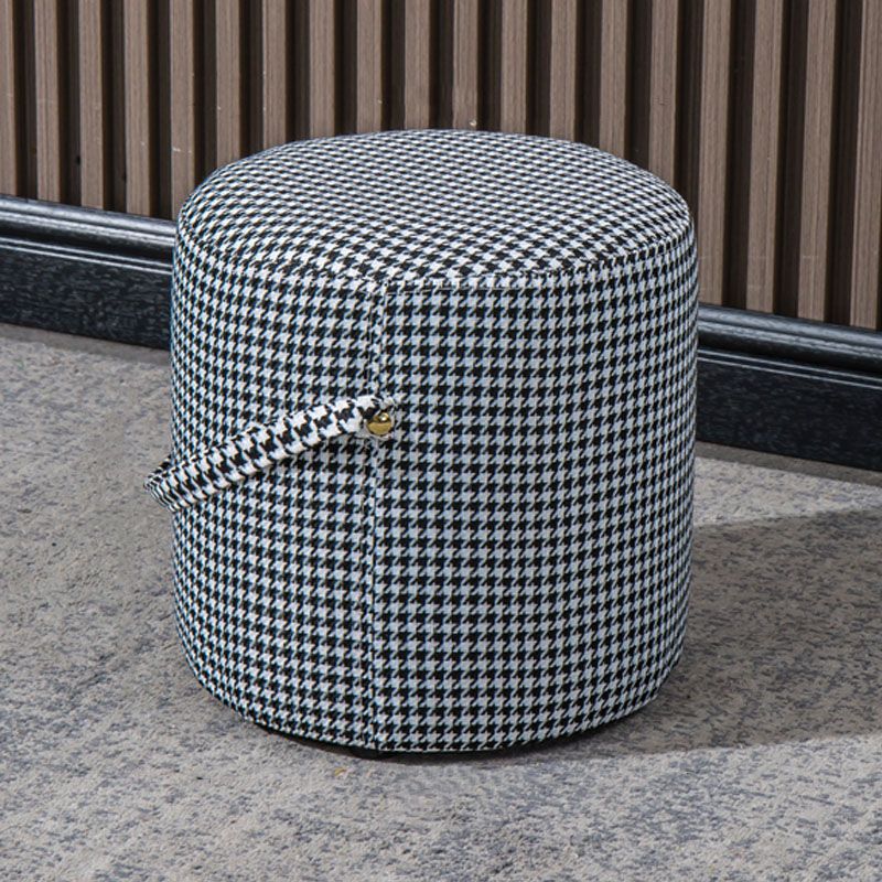 Modern Orange Pouf Round Scratch Resistant Pouf for Living Room Clearhalo 'furn' 'furn_ottomans_poufs' 'Furniture' 'Living Room Furniture' 'Ottomans & Poufs' 'ottomans_poufs' 1200x1200_f3eee418-4daa-48c3-9db3-f9db80ea57d0