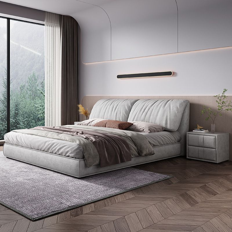 Le matelas en bois massif glam comprend un lit de tête de lit rembourré à panneau rectangulaire