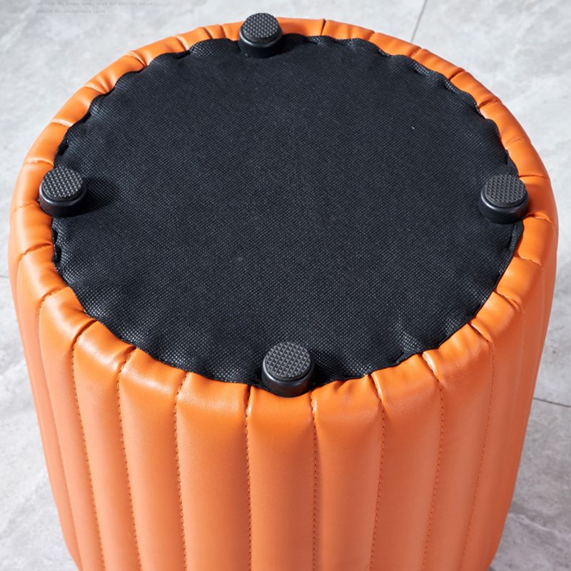 Pouf contemporaneo resistente all'acqua rotonda in pelle arancione ottomana