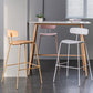 Luxuriöser Rückenlehneschalterhocker mit Metallbasis Plastik -Armless Cafe Bar Stuhl