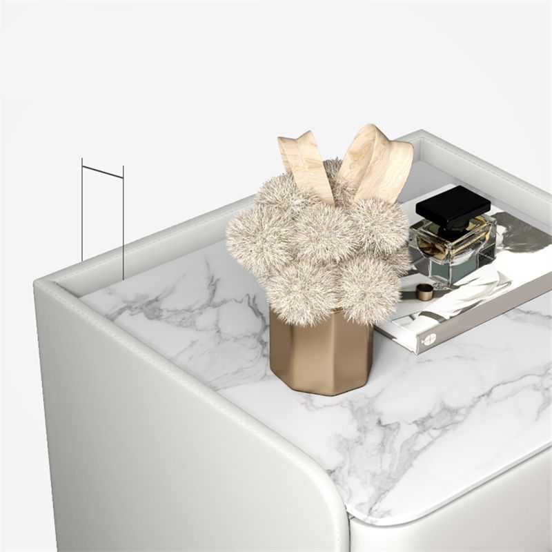 Comodino in legno con 3 cassetti contemporanei da 25 "alto comodino