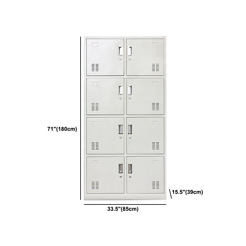 Grijze kast met metalen deur moderne scharnierende deur opbergkast voor thuis