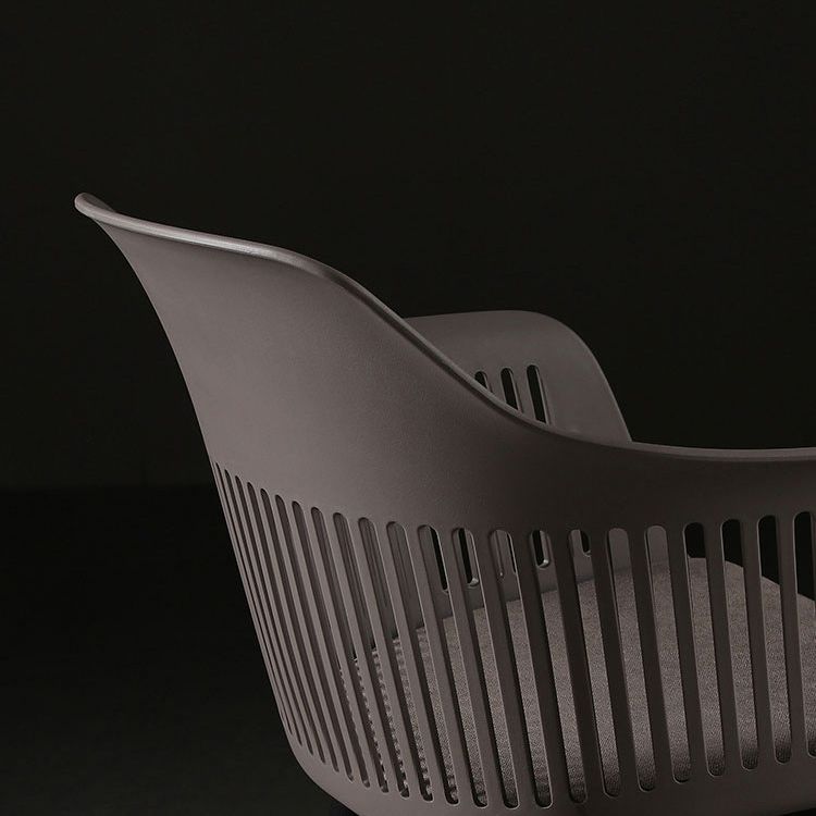 Slat Back Dining Side Chair Industrial Plastic Dining Arm Chair in Black Legs Clearhalo 'Dining Chairs' 'Dining Tables & Seating' 'dining_chair' 'furn' 'furn_dining_chair' 'Furniture' 'Kitchen & Dining Furniture' 1200x1200_f493f83f-1bf7-4280-b529-6f18774f2880