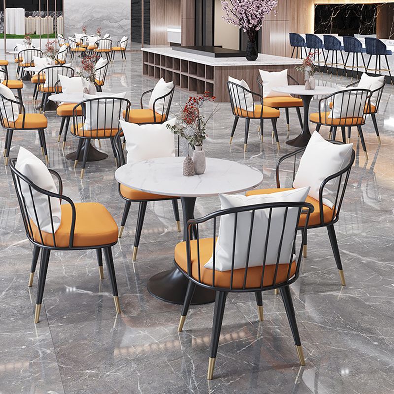 Ronde traditionele luxe eettafel Dinettetafel met wit stenen blad