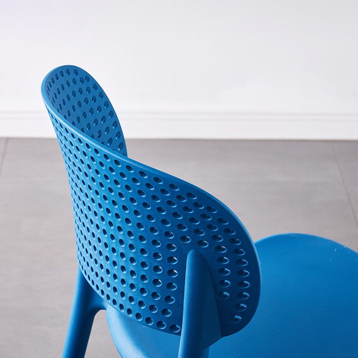 Plastic Contemporary RestaurantSide Chair Colorful Stacking Dining Chair Clearhalo ' kitchen&dining_furn' 'Dining Chairs' 'Dining Tables & Seating' 'dining_chair' 'furn' 'furn_dining_chair' 'Furniture' 'furniture_dining_chair' 'Kitchen & Dining Furniture' 'kitchen' 1200x1200_f4a17fa3-4d70-408c-b929-b806e3be2e2e