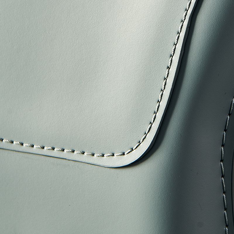 Chaise d'accompagnement contemporain en métal avec jambes en cuir