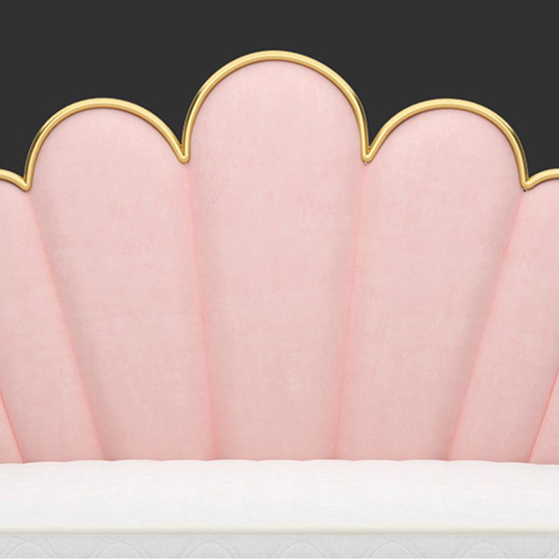 Glam -metalen paneelbed met stoffen camelback gestoffeerd hoofdeinde