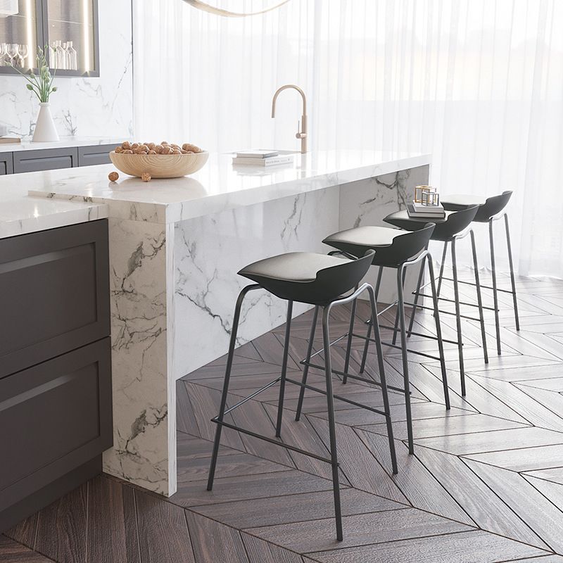 Contemporary Dining Stools Armless Metal Bar Stools with Footrest