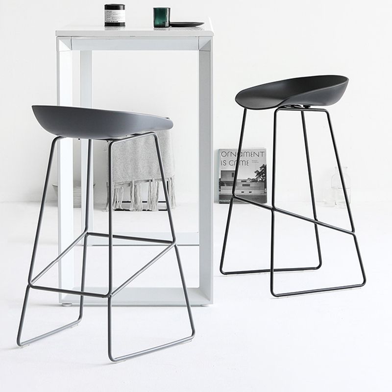 Nordic Indoor Low Back Barstool Simple Iron Tall Stool with Plastic Seat Clearhalo 'Bar Furniture' 'Bar Stools' 'bar_stools' 'furn' 'furn_bar_stools' 'furniture_bar_stools' 'Kitchen & Dining Furniture' 'kitchen&dining_furn' 'kitchen' 'kitchen_furn' Furniture' 1200x1200_f500e9b5-ce7c-438b-9ea5-2c87151e22fd