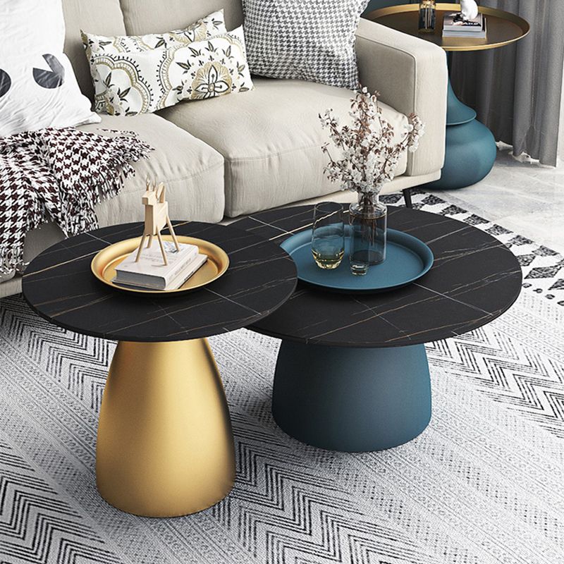 Modern Slate Pedestal Coffee Table Round Cocktail Table in Black/White Clearhalo 'Coffee & Accent Tables' 'Coffee Tables' 'coffee_tables' 'furn' 'furn_coffee_tables' 'Furniture' 'Living Room Furniture' 1200x1200_f52b1d3a-89b9-4d41-a987-358dbaad69f0