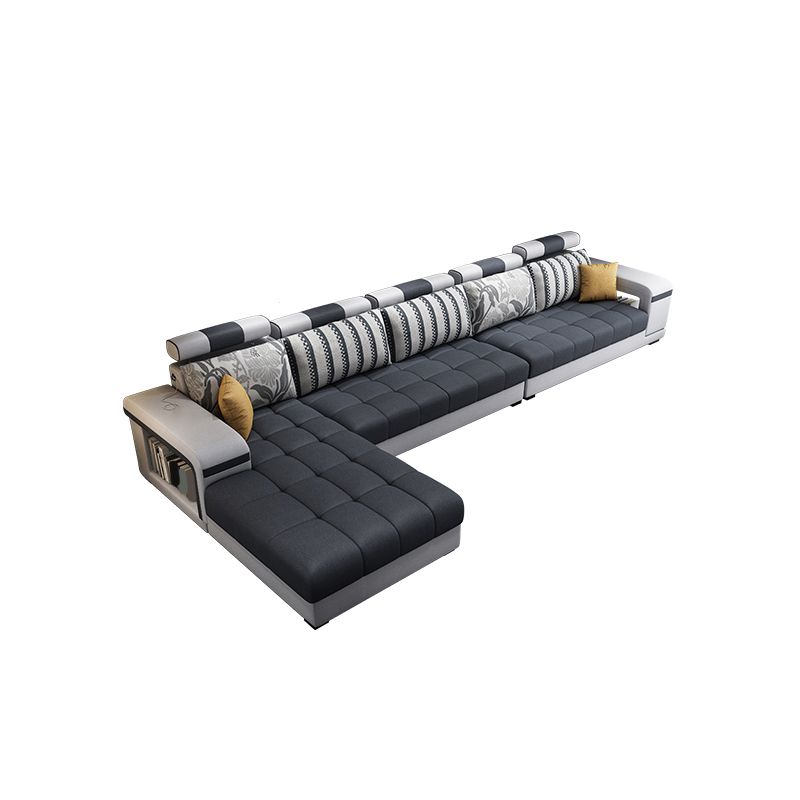 Divano contemporaneo di stoccaggio a slittamento del braccio quadrato.