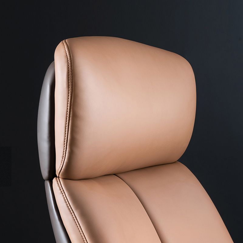 Silla de gerentes giratorios contemporáneos silla ejecutiva de armas acolchadas para la oficina