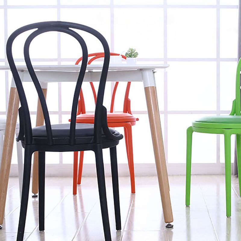 Contemporary Windsor Back Side Chair Plastic Dining Armless Chair for Home Clearhalo ' kitchen&dining_furn' 'Dining Chairs' 'Dining Tables & Seating' 'dining_chair' 'furn' 'furn_dining_chair' 'Furniture' 'furniture_dining_chair' 'Kitchen & Dining Furniture' 'kitchen' 1200x1200_f60b9b58-95b1-4bb6-8972-7348ab24d17c