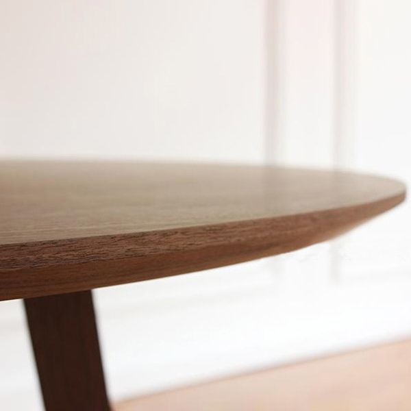Modern Oak Solid Wood Table Round Dining Table with Wooden Pedestal Base Clearhalo ' dining_table' 'Dining Tables & Seating' 'Dining Tables' 'furn' 'furn_dining_table' 'Furniture' 'furniture_dining_table' 'Kitchen & Dining Furniture' 'kitchen&dining_furn' 'kitchen' 'kitchen_dining_table' 1200x1200_f61023dc-cdf3-4d7c-a371-d5a9d971e95a