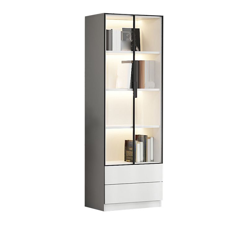 モダンなエンジニアリングされた木製の本棚は、棚付きの本棚を閉鎖しました