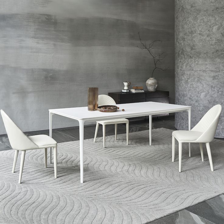 Table à manger blanche de style moderne