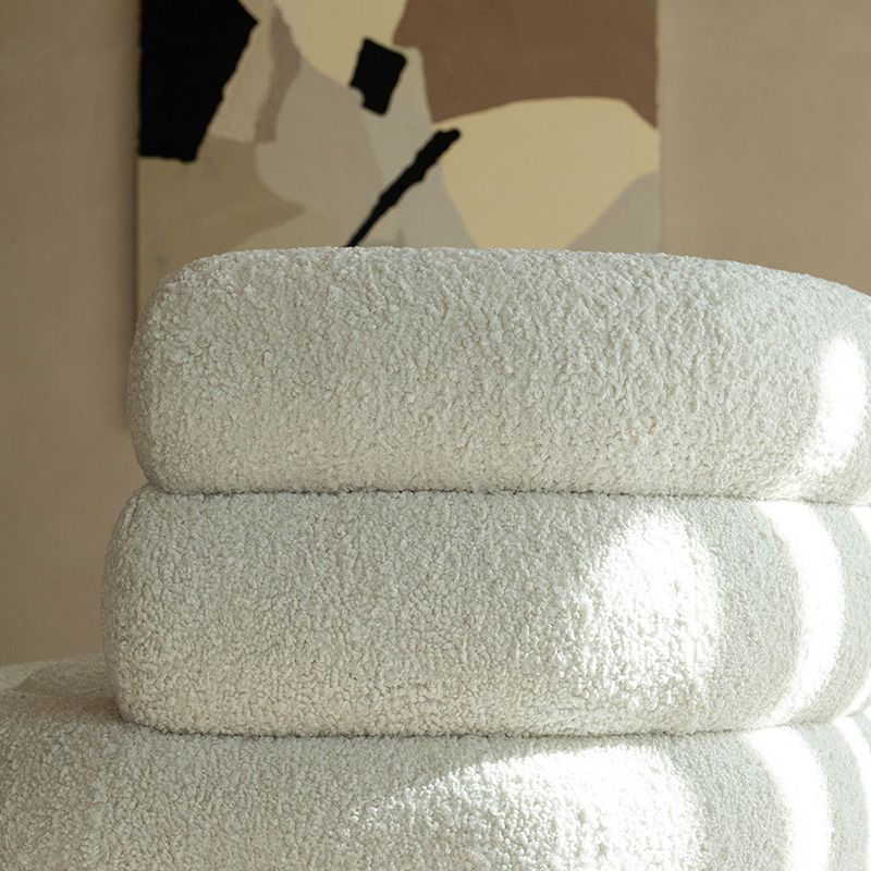 White Lounge Chair Arms Included Barrel Chair for Living Room Clearhalo 'Accent Chairs' 'accent_chairs' 'Chairs & Seating' 'furn' 'furn_accent_chairs' 'Furniture' 'Living Room Furniture' 1200x1200_f6354be3-ec9d-4a85-ae9c-184b1c31fd24