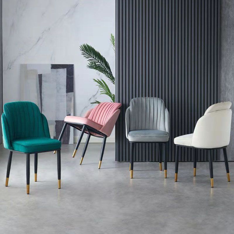 Sedia da pranzo in velluto senza braccia glam sedia parsons in finitura opaca per casa