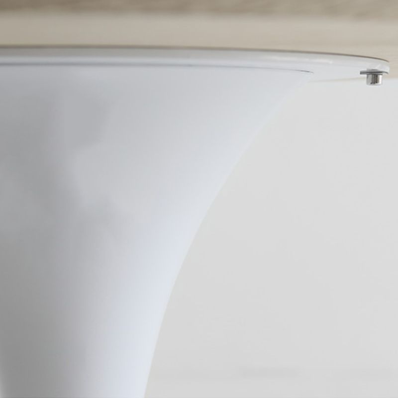 リビングルームラウンドトップダイニングテーブルメタルベース付きコンテンポラリーダイニングテーブル