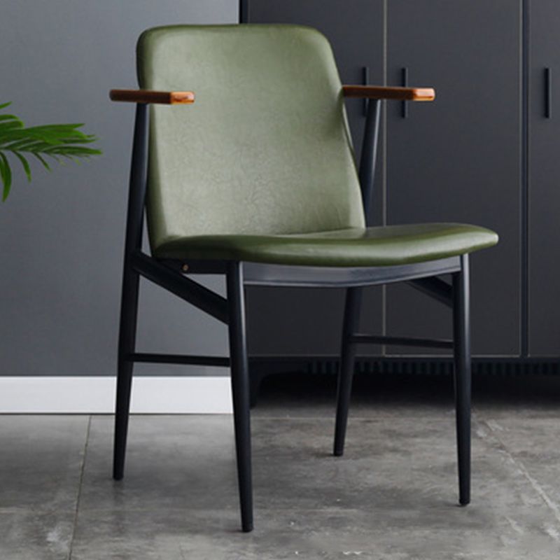 Sedia a braccio da pranzo in pelle PU Sedia a braccio imbottita industriale