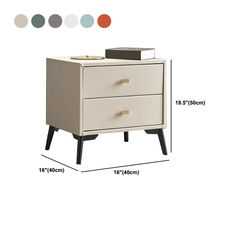 Solide houten accenttafel nachtkastjes benen inbegrepen bedkast met 2 laden