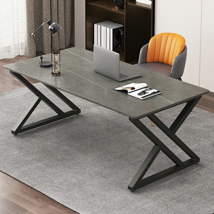 Bureau de bureau rectangulaire Bureau d'ordinateur finition antique avec jambes métalliques