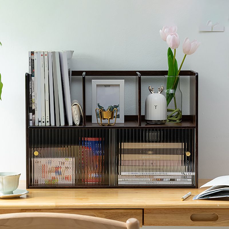 Libreria orizzontale di libreria chiusa contemporanea con mobili