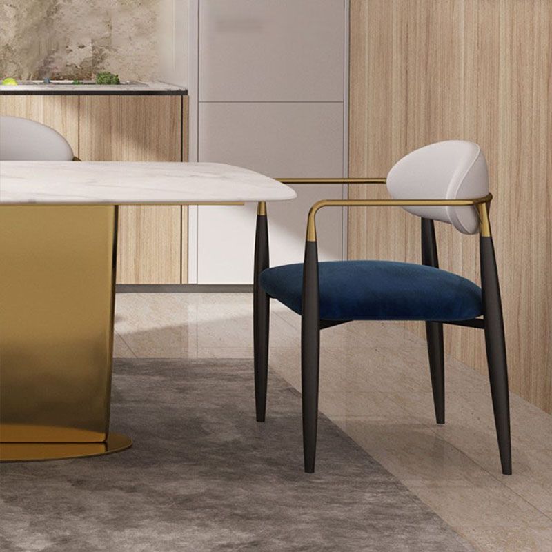 Eigentijdse eetkamerstoelen arm open achterstoelen met metalen benen