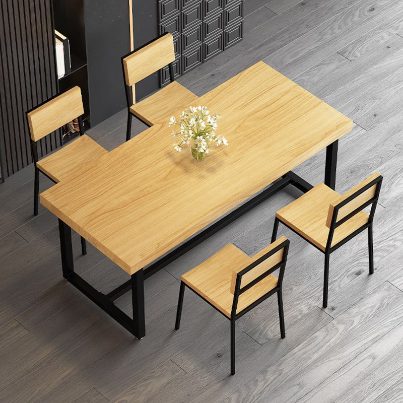 Industriële eettafel op schraagbasis Rechthoekige massief houten eettafel
