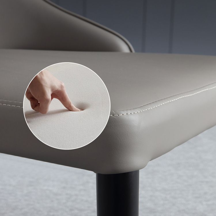 Moderne eenvoudige zijstoel houten basisarmloze eetkamerstoel voor thuisgebruik