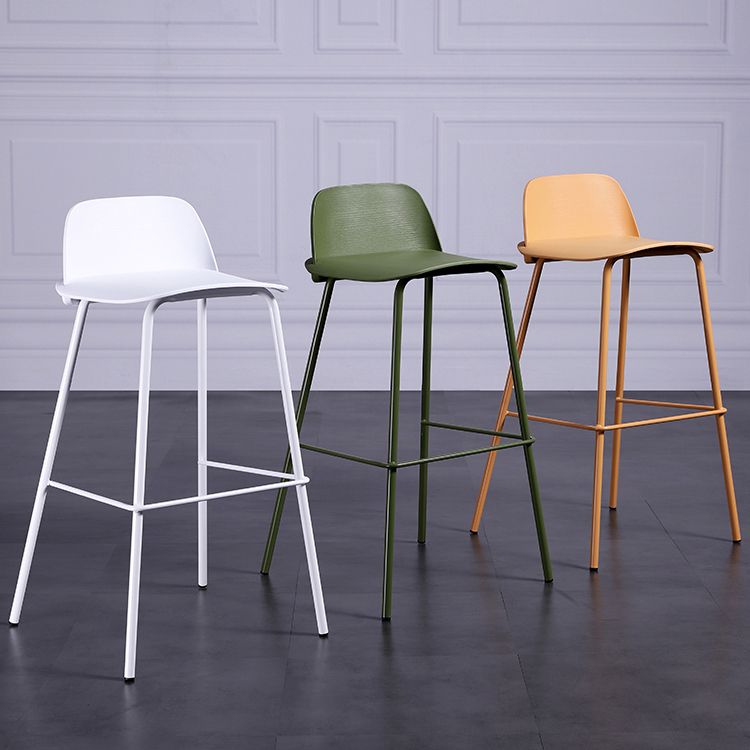 Contemporary Bar Stool Armless Plastic Low Back Counter Chair with Iron Base Clearhalo 'Bar Furniture' 'Bar Stools' 'bar_stools' 'furn' 'furn_bar_stools' 'furniture_bar_stools' 'Kitchen & Dining Furniture' 'kitchen&dining_furn' 'kitchen' 'kitchen_furn' Furniture' 1200x1200_f7b02649-2937-4f51-99dc-43a33b6217d7
