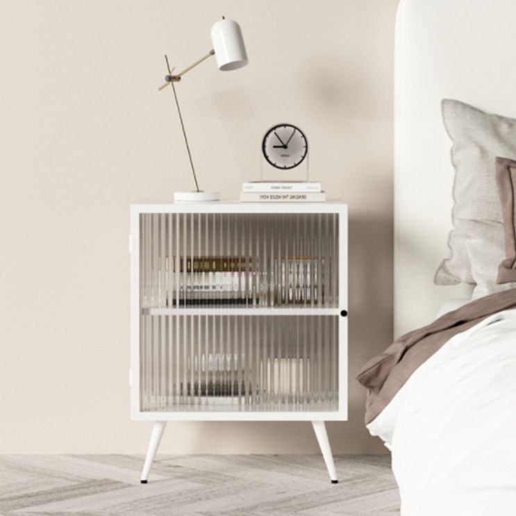 Tavolo da notte in vetro e metallo moderno comodino aperto minimalista con gambe